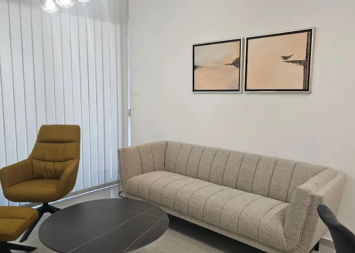 Engomi Gem 2 * Engomi