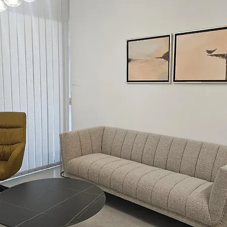 Engomi Gem 2 * Engomi